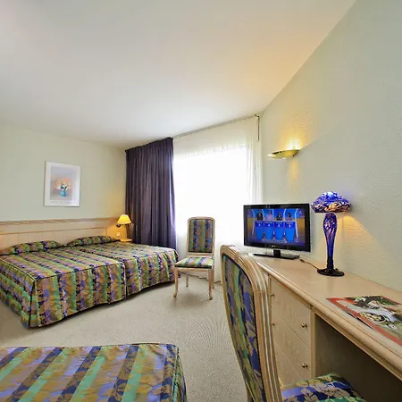 Du Chateau Hotel