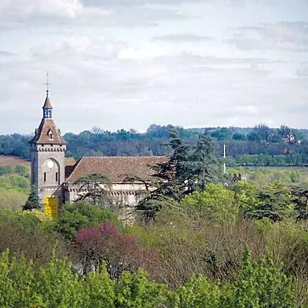 Du Chateau Hotel