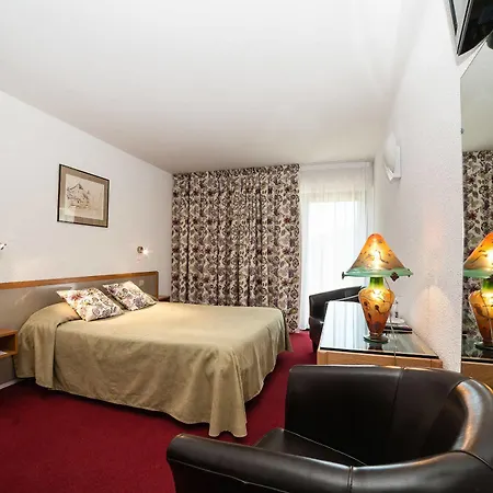 Restaurant Du Chateau Hotel 3*