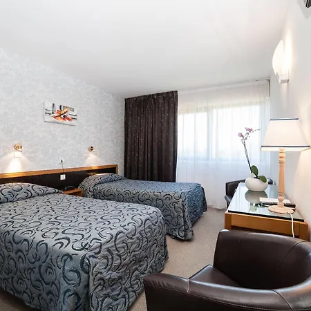 Restaurant Du Chateau Hotel 3*