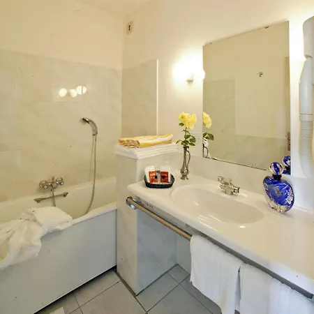 Restaurant Du Chateau Hotel 3*